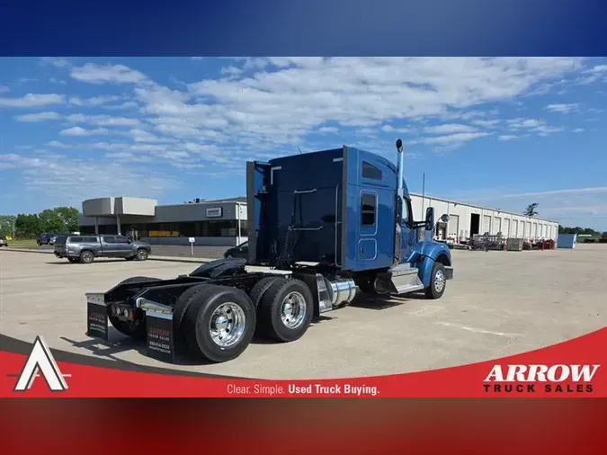 2021 KENWORTH W990