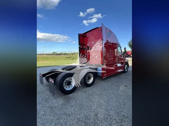 2018 FREIGHTLINER CASCADIA 126