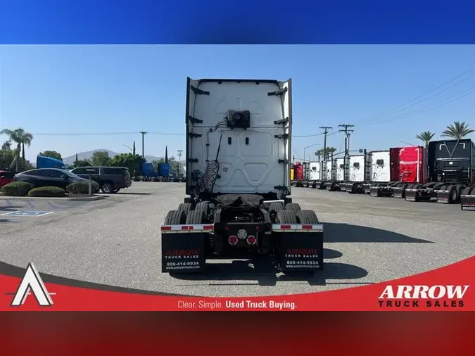 2021 FREIGHTLINER CA126