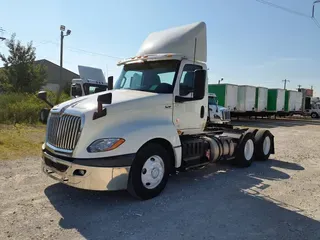 2019 NAVISTAR INTERNATIONAL LT625 DAYCAB T/A