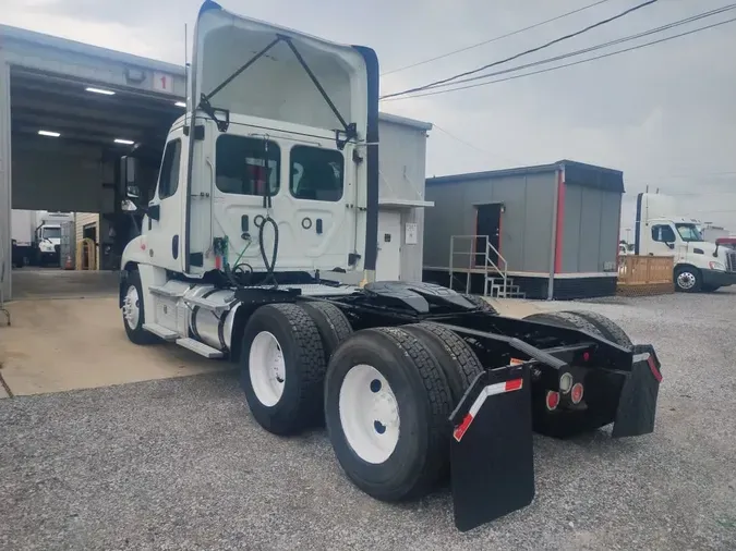 2019 FREIGHTLINER CASCADIA 125
