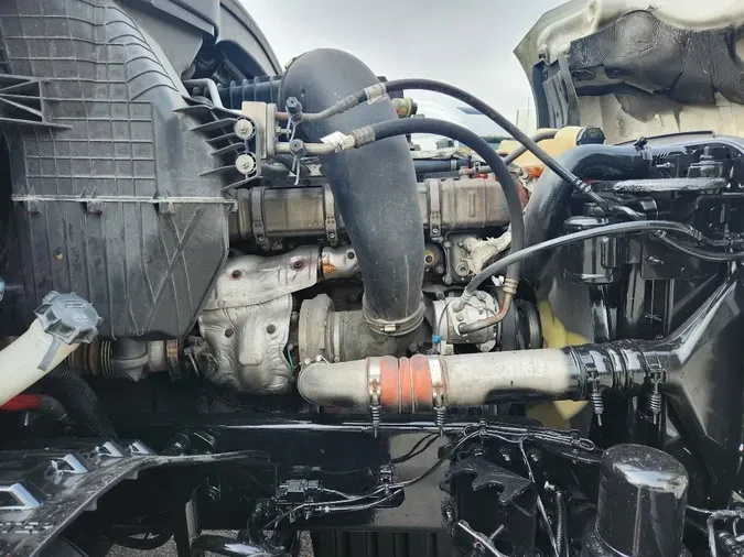 2020 FREIGHTLINER Cascadia 126