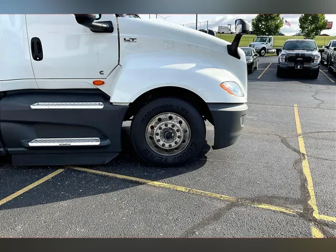 2022 INT LT625 6x4