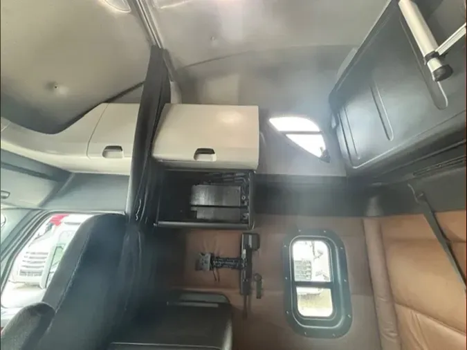 2022 Freightliner Cascadia 126