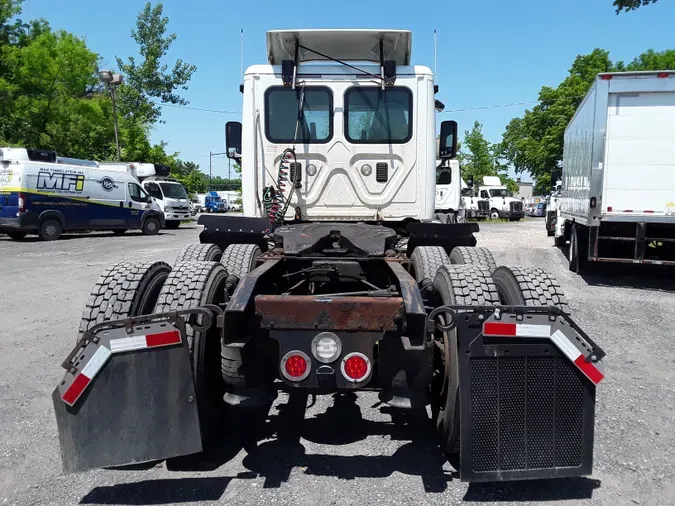 2016 FREIGHTLINER/MERCEDES CASCADIA 125