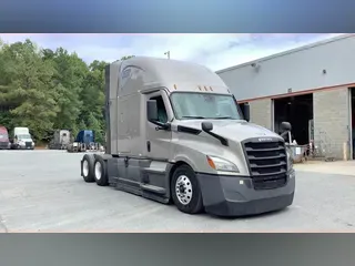 2022 Freightliner Cascadia 126