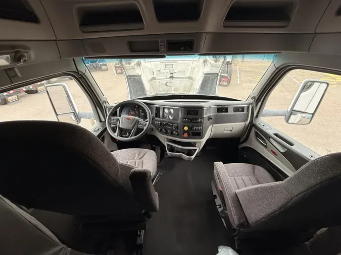 2022 Peterbilt 57909f861037d1db728184ebc49671afa47