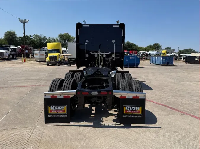 2022 Peterbilt 389