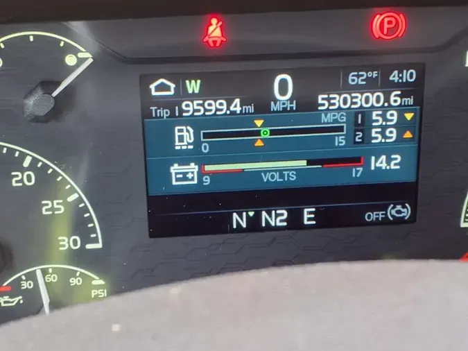 2020 VOLVO VNR64T-640