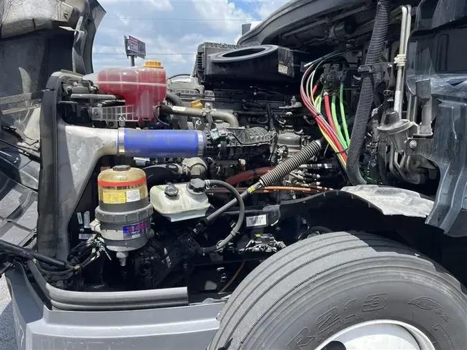 2022 FREIGHTLINER CA126