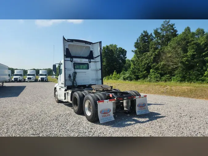 2018 Volvo VNL300