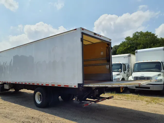 2019 FREIGHTLINER/MERCEDES M2 106