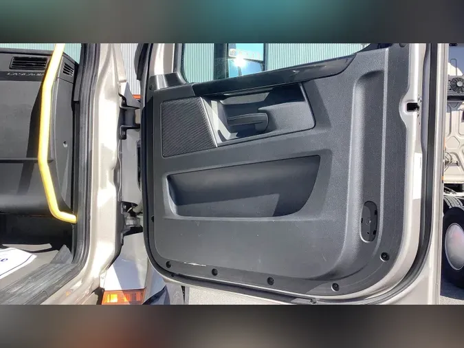 2024 Freightliner Cascadia 1260a05312c6b4c803e2c83260d9ee84dab