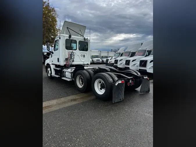 2020 FREIGHTLINER/MERCEDES NEW CASCADIA PX12664
