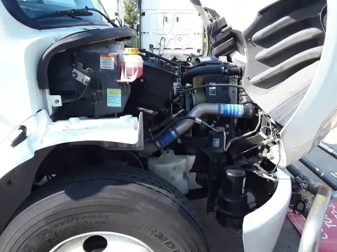 2021 FREIGHTLINER M2 106