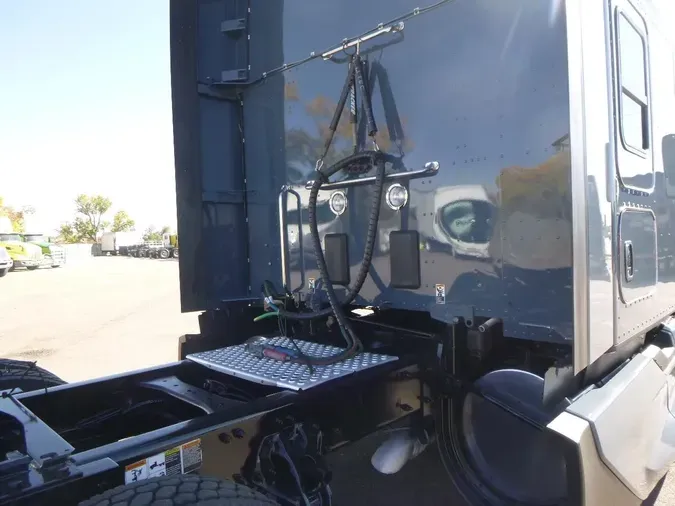 2023 Kenworth T6800a0ba1108cd64bb1d583072fd63f75bd