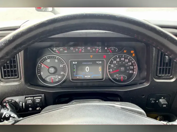 2021 INT LT625 6x4
