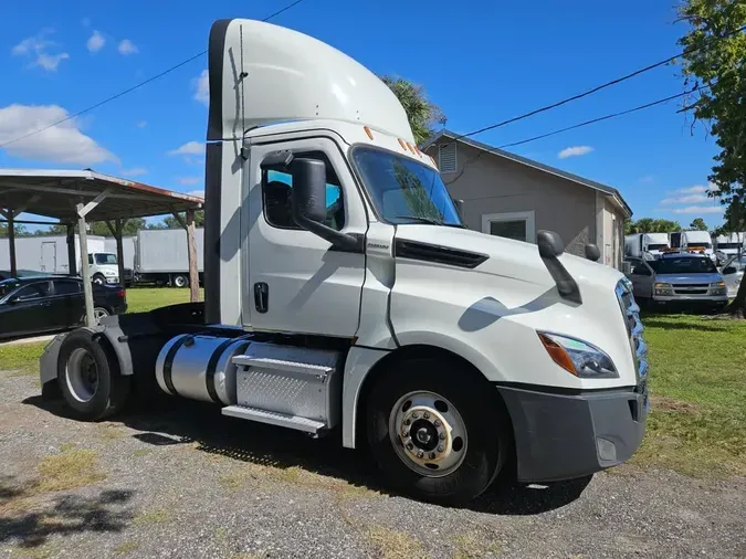 2020 FREIGHTLINER/MERCEDES NEW CASCADIA 1260a0fba0b1096901a5a9d89dcac429aa0