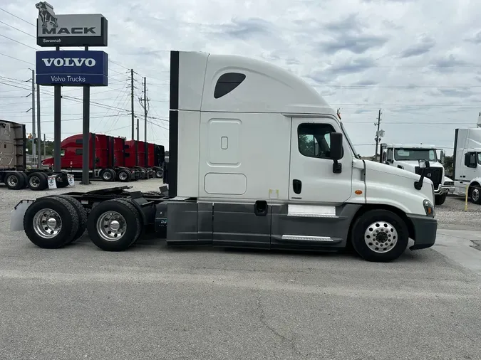 2019 Freightliner CASCADIA 125