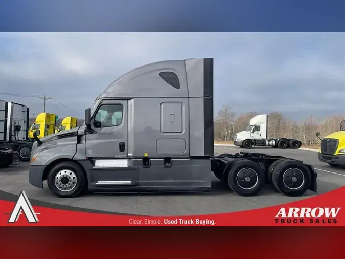 2021 FREIGHTLINER CA126