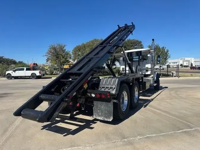 2019 Peterbilt 567