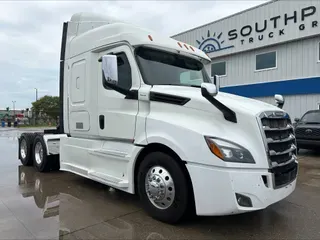 2020 Freightliner Cascadia 126