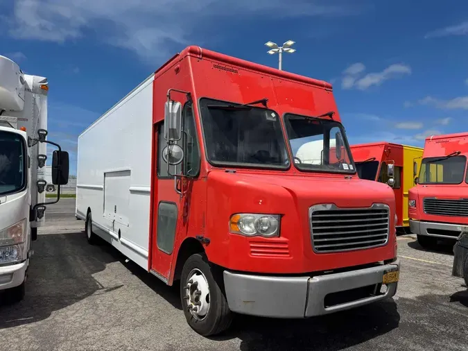 2017 FRTLR CUSTOM CHASSIS CORP MT-55 WALK-IN