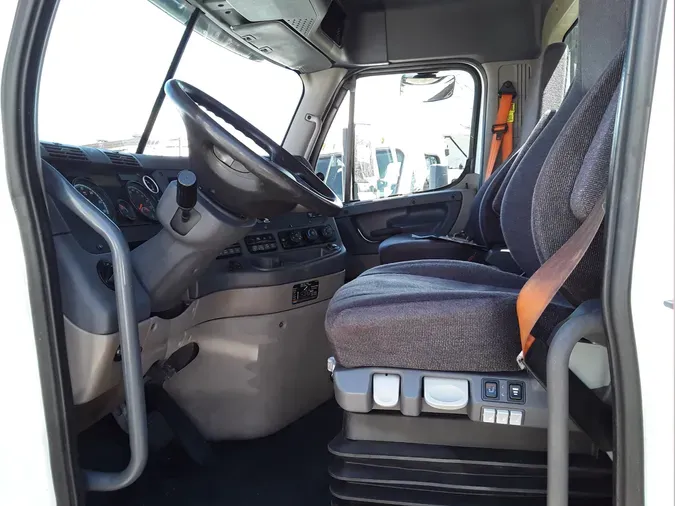 2019 FREIGHTLINER/MERCEDES CASCADIA 125