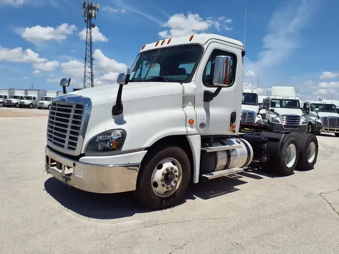 2020 FREIGHTLINER CASCADIA 1250a263add6f2daaf7502a5ca75d2337d4