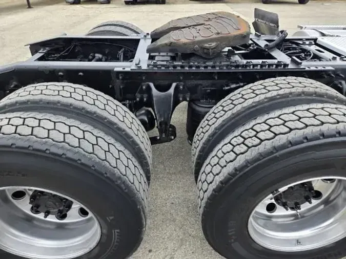 2019 International LT625