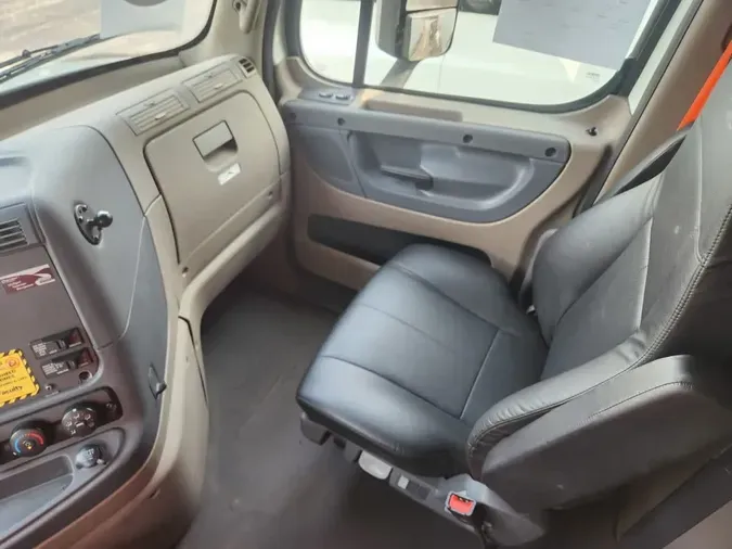 2019 FREIGHTLINER/MERCEDES CASCADIA 125