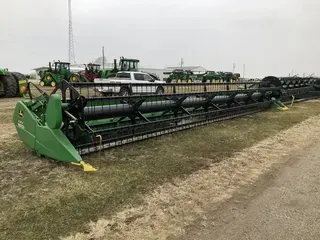 JOHN DEERE 635F