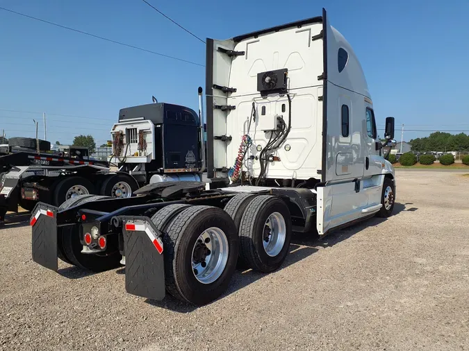 2018 FREIGHTLINER/MERCEDES CASCADIA 125