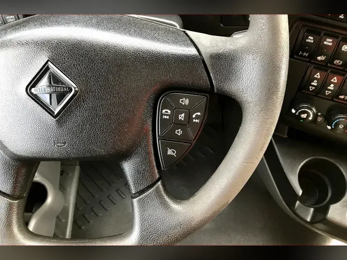 2022 INT LT625 6x4