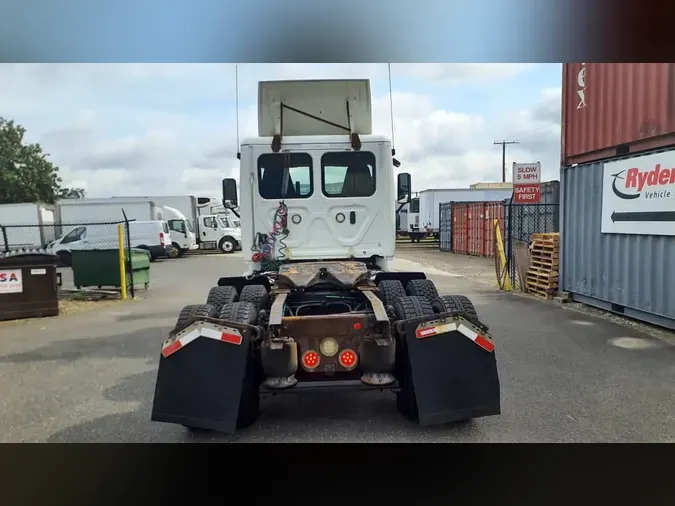 2019 FREIGHTLINER/MERCEDES CASCADIA 1250a2eb49471ee15b0d8d49551d8756199