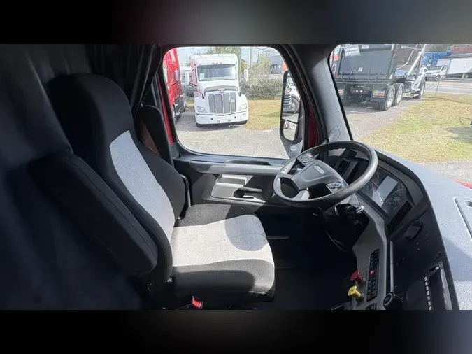 2022 Freightliner Cascadia