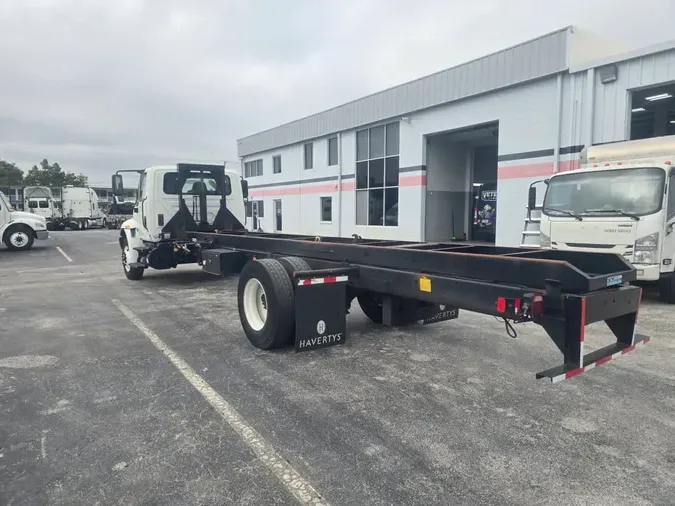 2019 NAVISTAR INTERNATIONAL 4300