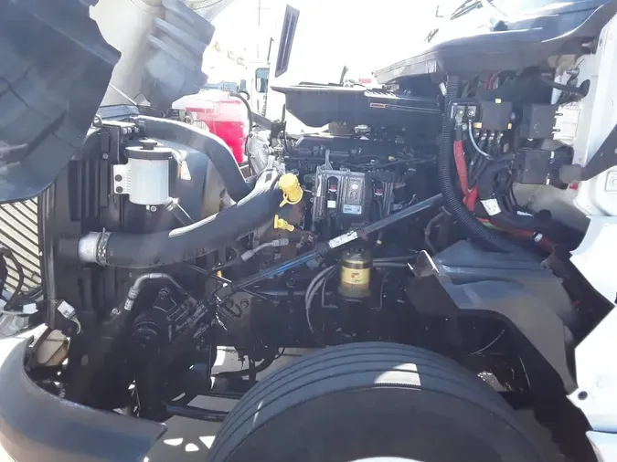 2018 NAVISTAR INTERNATIONAL LT625 DAYCAB T/A