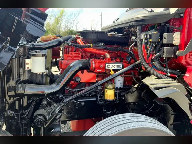 2022 INT LT625 6x40a3c48f37fafd1f47f13067cee90812d