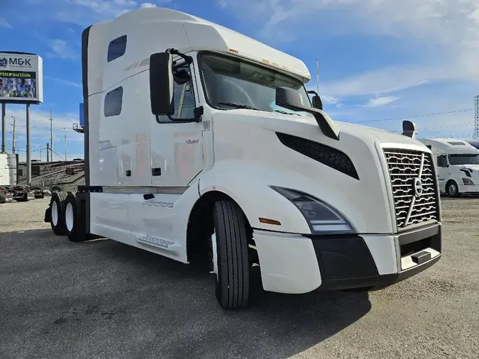 2019 VOLVO VNL64T760