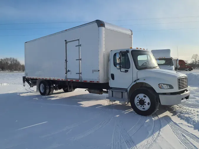 2017 FREIGHTLINER/MERCEDES M2 106