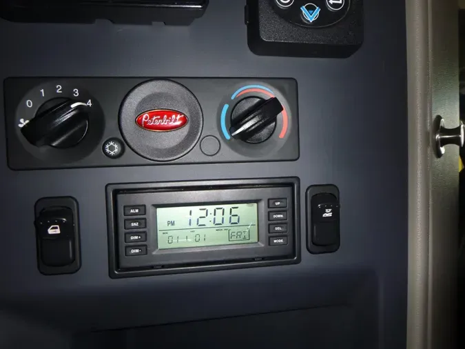 2024 Peterbilt 579