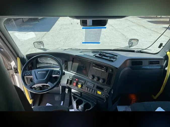 2024 Freightliner Cascadia