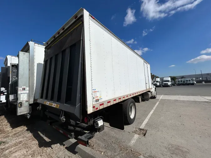 2019 FREIGHTLINER/MERCEDES M2 106