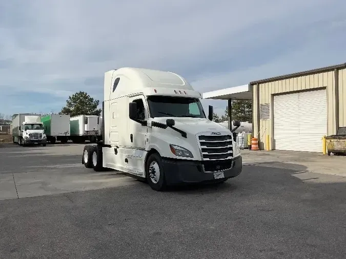 2018 Freightliner T12664ST0a4465d9543bcca3053ad82517cb320a