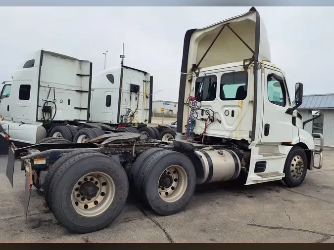2021 FREIGHTLINER/MERCEDES CASCADIA PX11664ST0a48e0037474ffd1338bdb414110230f