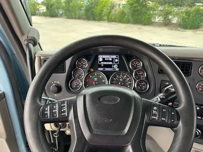 2022 Peterbilt 567