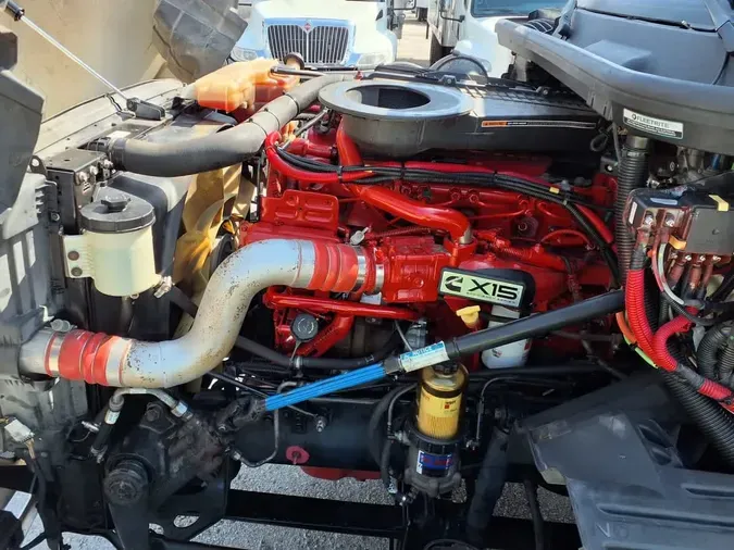 2019 NAVISTAR INTERNATIONAL LT625 SLPR CAB