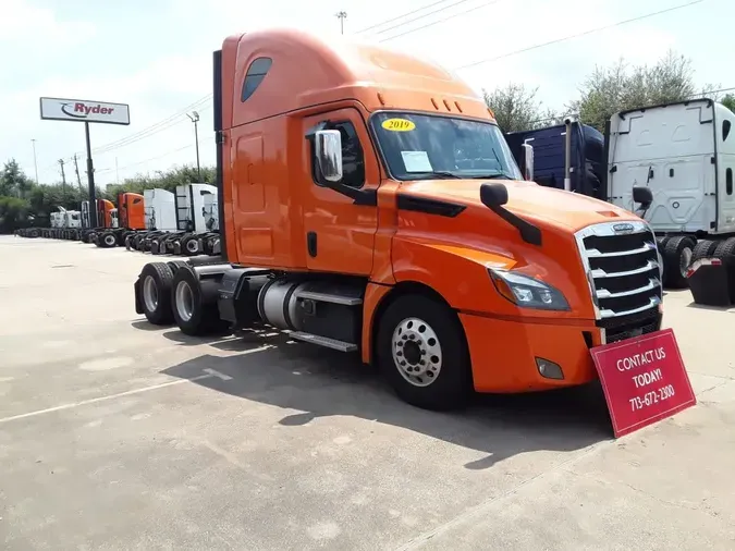 2019 FREIGHTLINER NEW CASCADIA PX12664