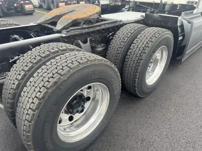2022 International LT625